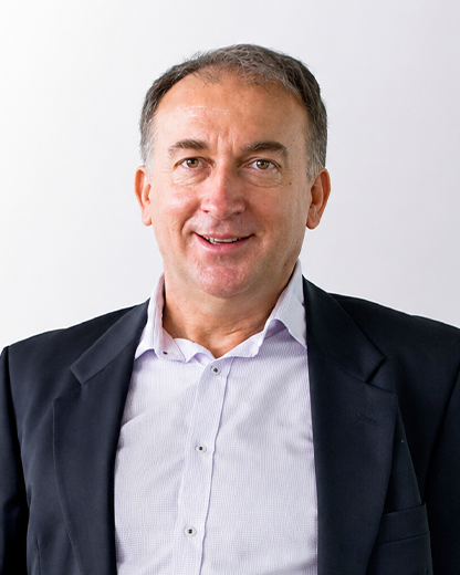 Philip Geoffrey Oakman, BMath (UOW), MBA (USyd)